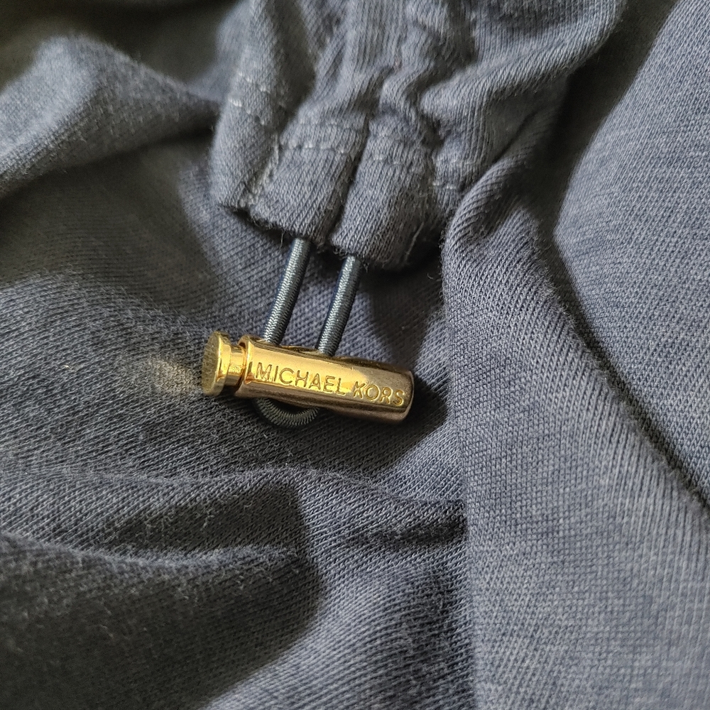 SOLD Michael Kors Basic Tee - Picture 4 of 5